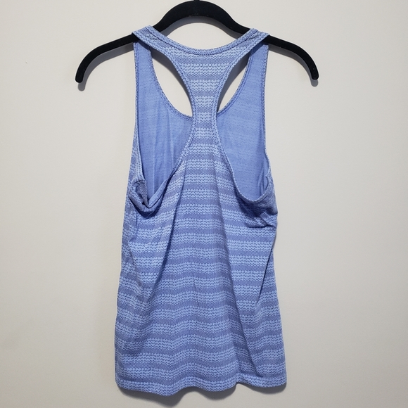 Nike Dri Fit Tank light blue Patterned tank with Nike swoosh, medium - Picture 3 of 3